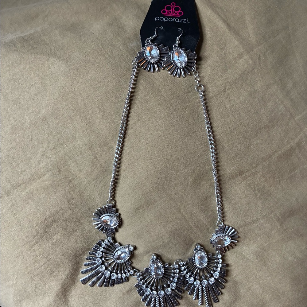 Paparazzi Radiant Silver Necklace and Earring Set